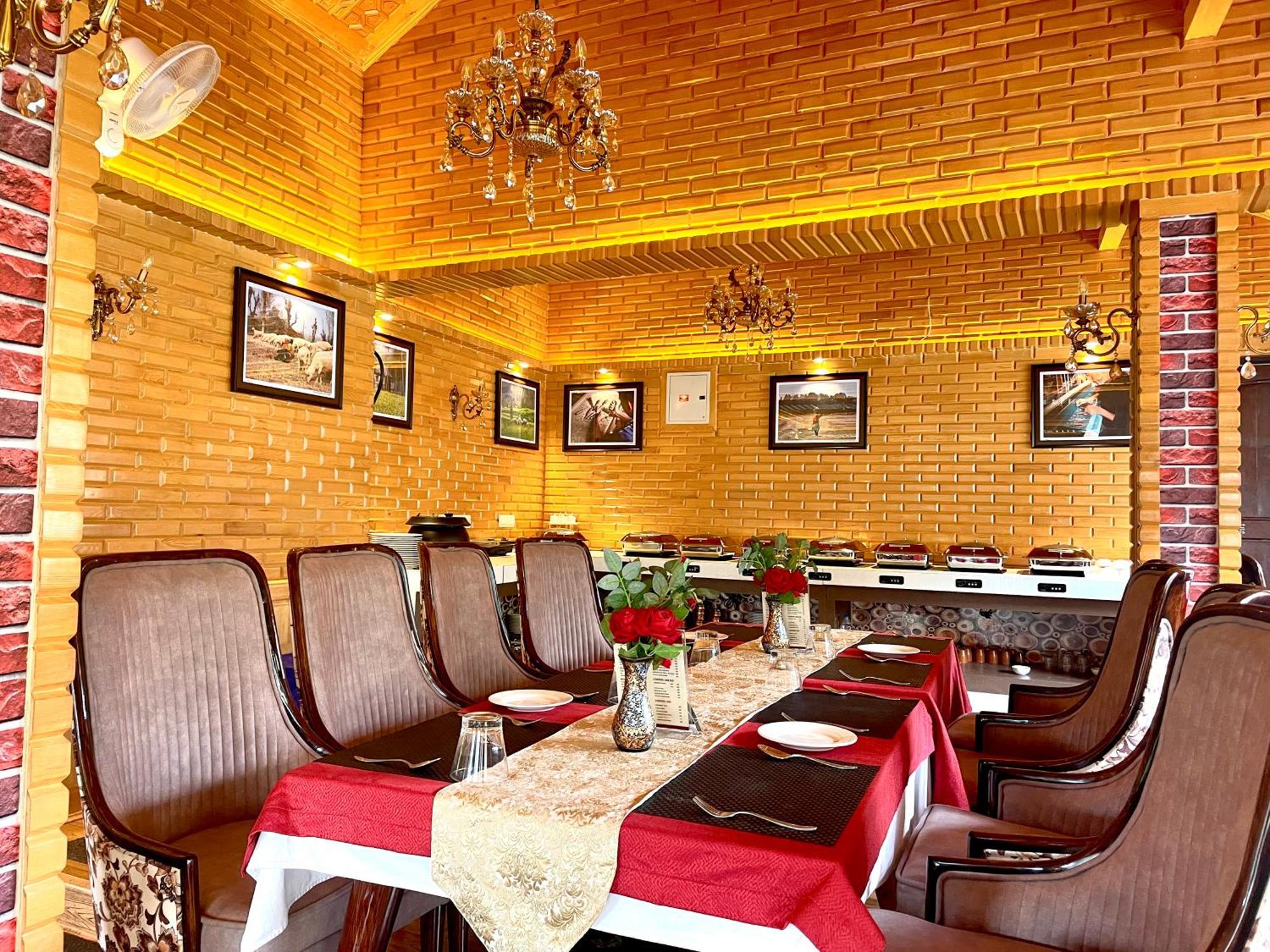 Hotel Village Walk Sonamarg Ngoại thất bức ảnh